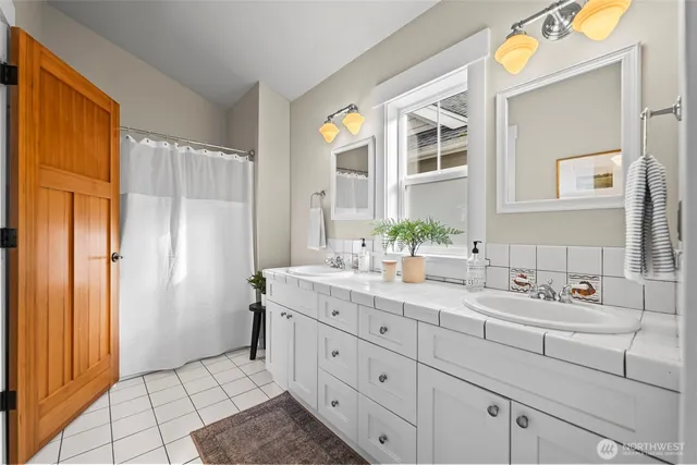 $2,595,000 | 839 Fox Drive, Fox Island, WA 98333