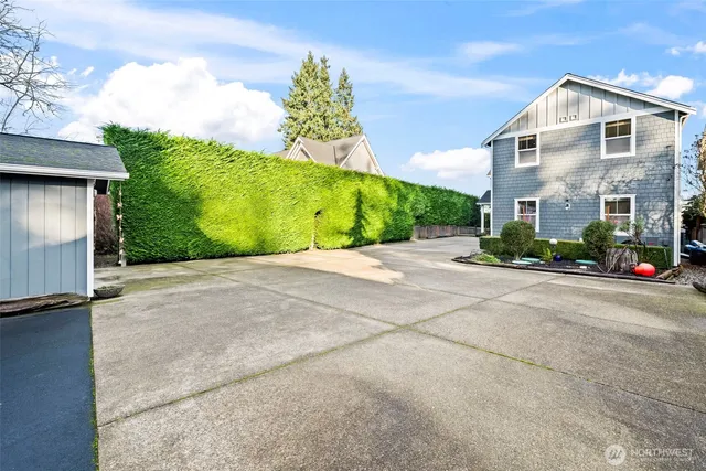 $2,595,000 | 839 Fox Drive, Fox Island, WA 98333