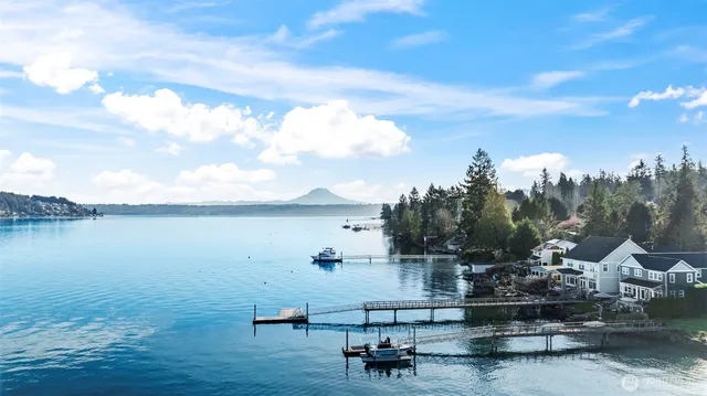 $2,595,000 | 839 Fox Drive, Fox Island, WA 98333