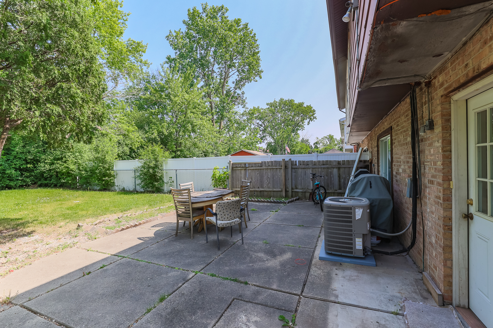 9461 Dee Road Des Plaines, IL 60016 - Photo 24 of 26 a view of outdoor space yard and patio