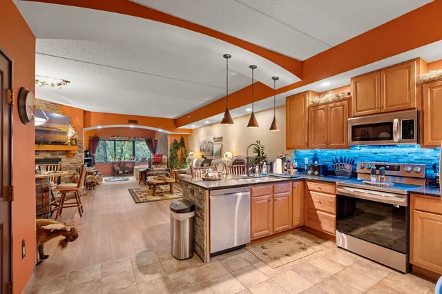 $225,000 | 2411 River Wisconsin Dells Wi 53965, Unit 2235, Wisconsin Dells, WI 53965