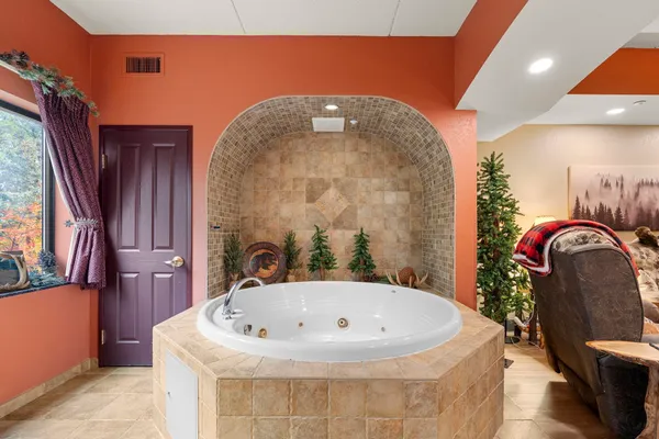 $225,000 | 2411 River Wisconsin Dells Wi 53965, Unit 2235, Wisconsin Dells, WI 53965