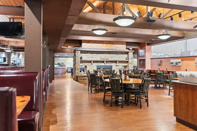 $225,000 | 2411 River Wisconsin Dells Wi 53965, Unit 2235, Wisconsin Dells, WI 53965