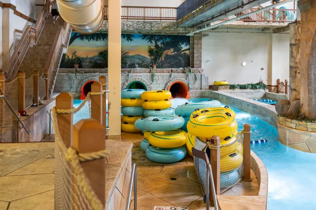 $225,000 | 2411 River Wisconsin Dells Wi 53965, Unit 2235, Wisconsin Dells, WI 53965