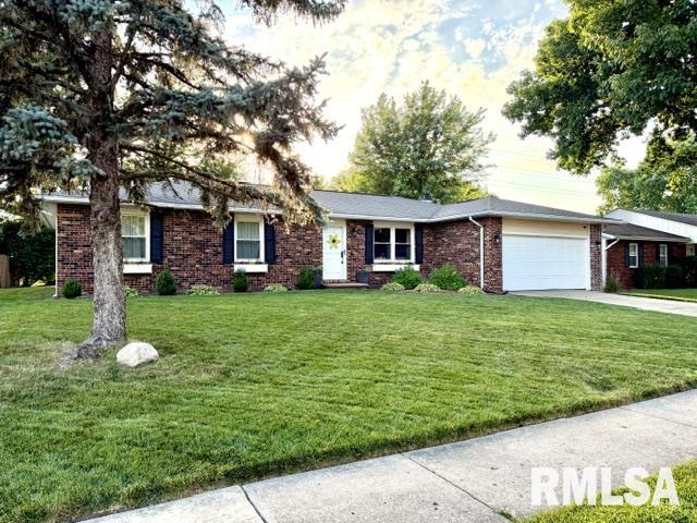 75 Roundtable Road Springfield, IL 62704 - Photo 3 of 26