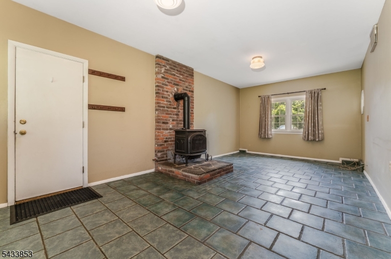 44 Pleasant Valley Road Washington, NJ 07882 - Photo 13 of 37