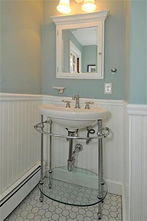 59 Willowdale Road Topsfield, MA 01983 - Photo 8 of 18 Gallery Image 8