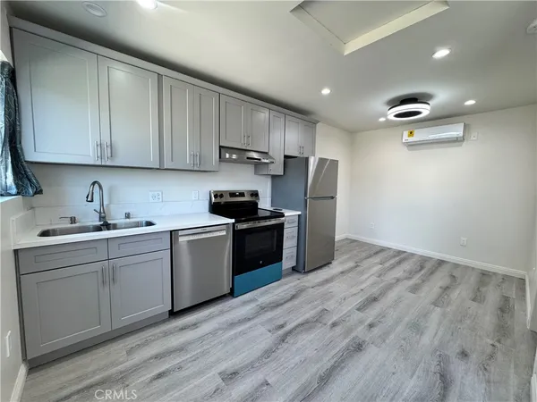 $1,600 | 17104 La Salle Avenue, Unit B, Gardena, CA 90247