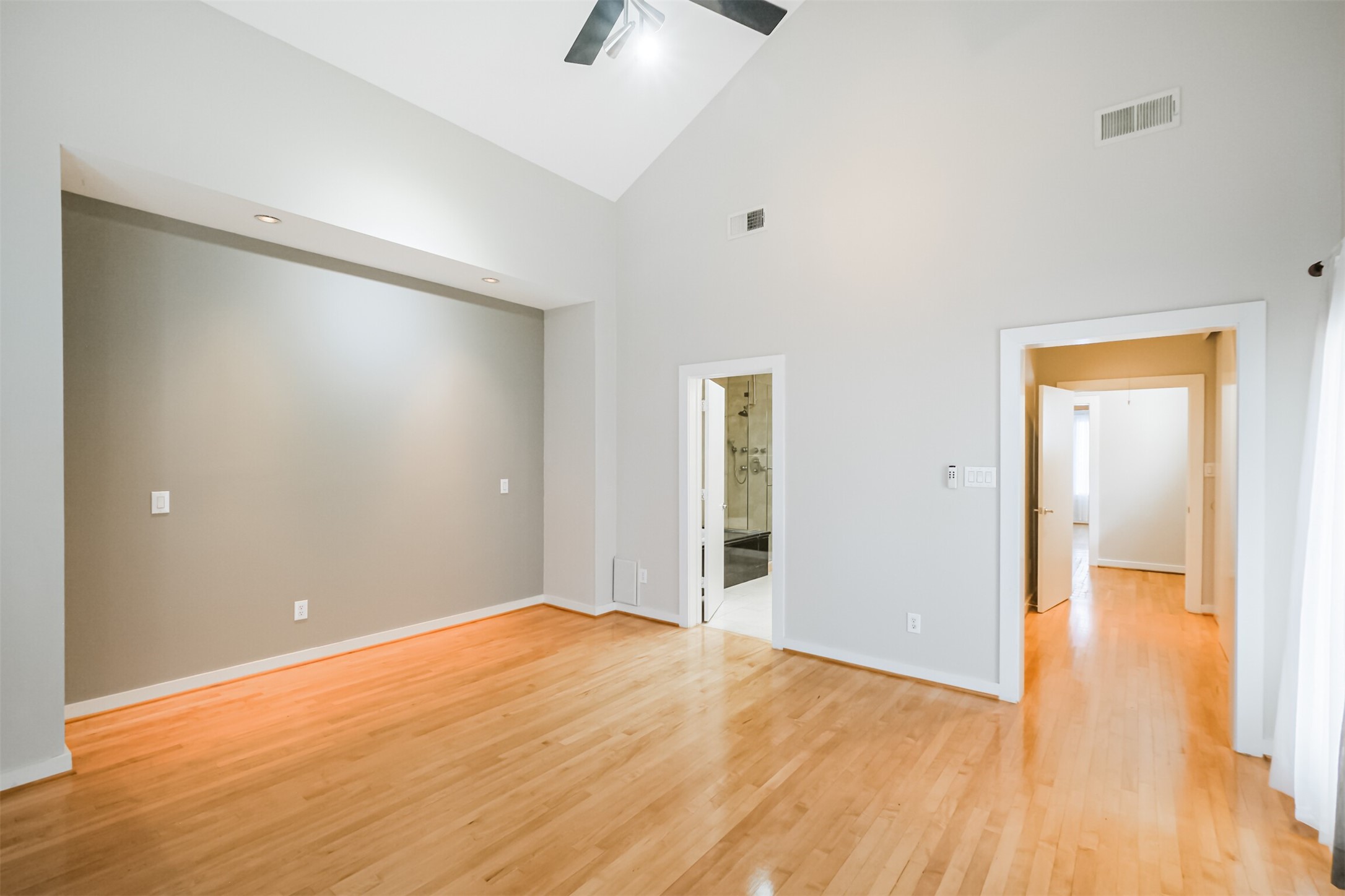 2364 Arlington Street Houston, TX 77008 - Photo 27 of 45 a view of empty room with wooden floor
