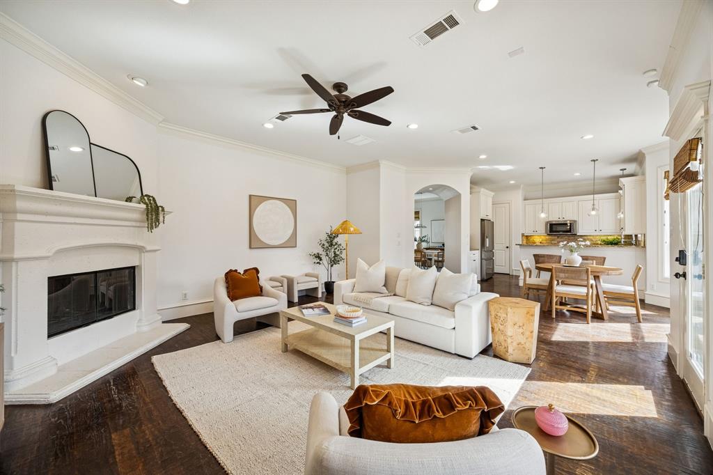 6232 Martel Avenue Dallas, TX 75214 - Photo 10 of 32