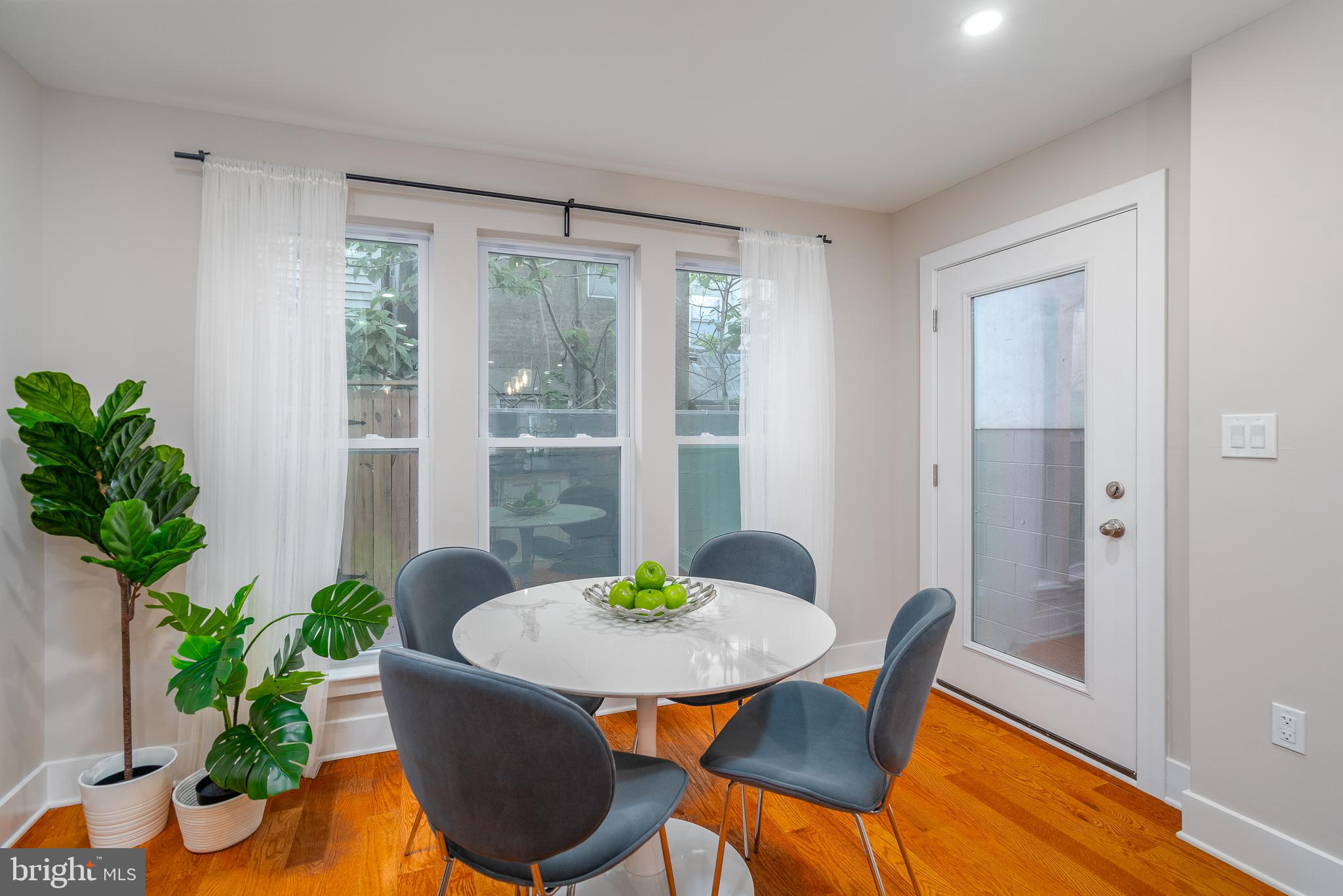 632 Tasker Street Philadelphia, PA 19148 - Photo 11 of 36