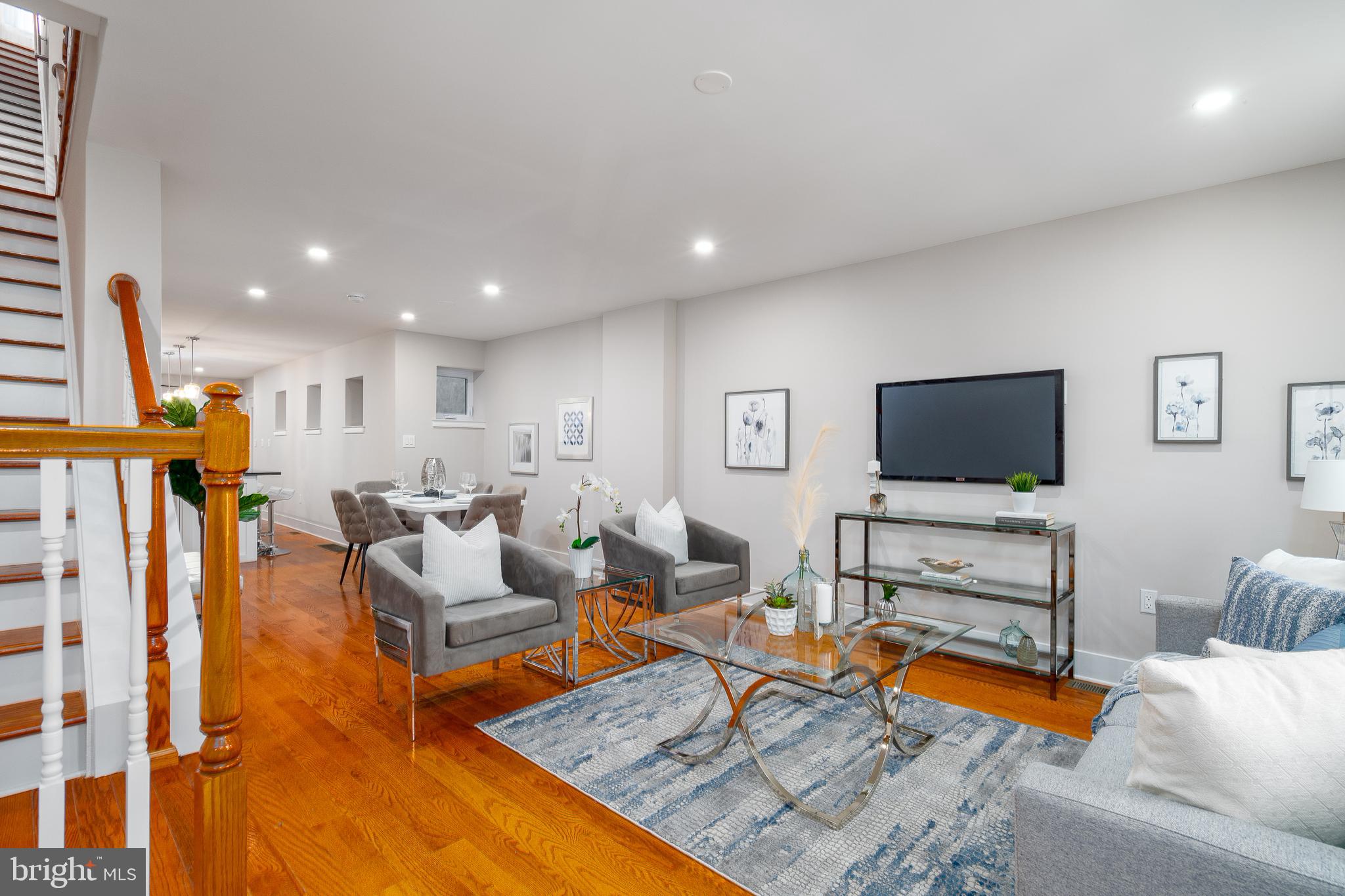 632 Tasker Street Philadelphia, PA 19148 - Photo 2 of 36