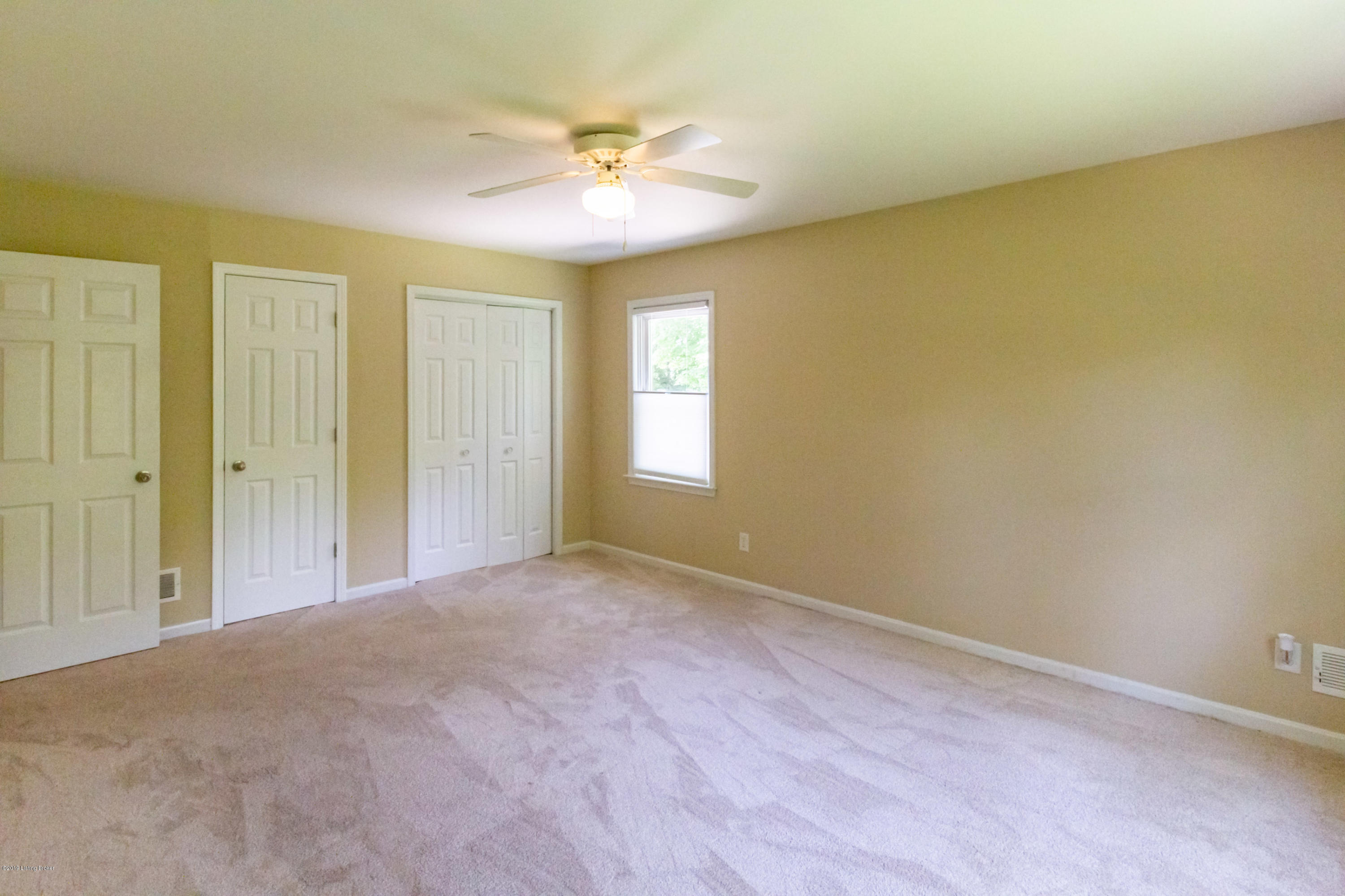 1009 Cedar Point Road La Grange, KY 40031 - Photo 34 of 45 042 20190528 0167