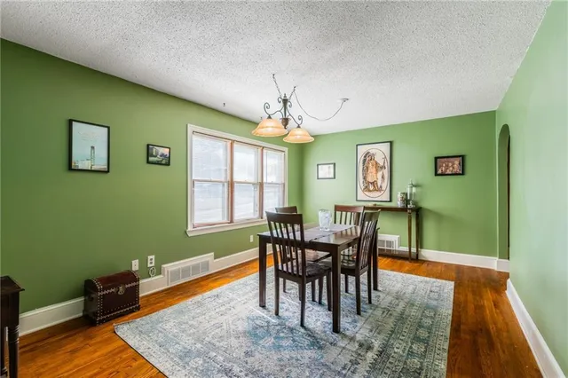 $289,900 | 2906 Northeast Russell Rd., Kansas City, MO 64117