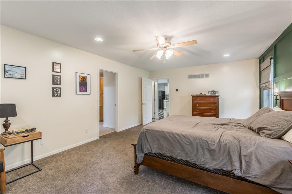 2906 Northeast Russell Rd. Kansas City, MO 64117 - Photo 15 of 34