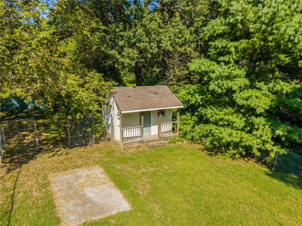 2906 Northeast Russell Rd. Kansas City, MO 64117 - Photo 31 of 34