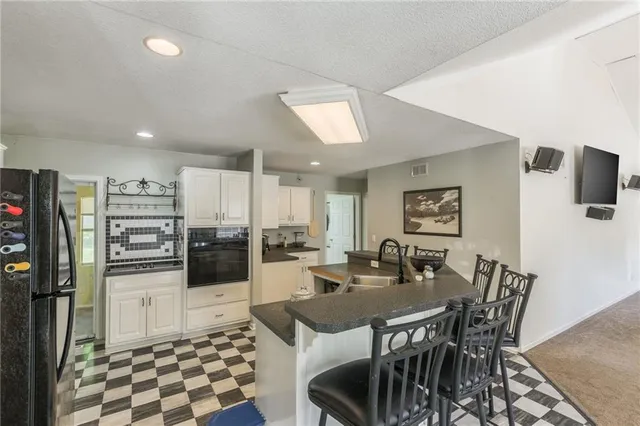 $289,900 | 2906 Northeast Russell Rd., Kansas City, MO 64117