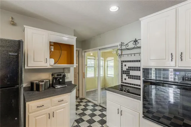 $289,900 | 2906 Northeast Russell Rd., Kansas City, MO 64117