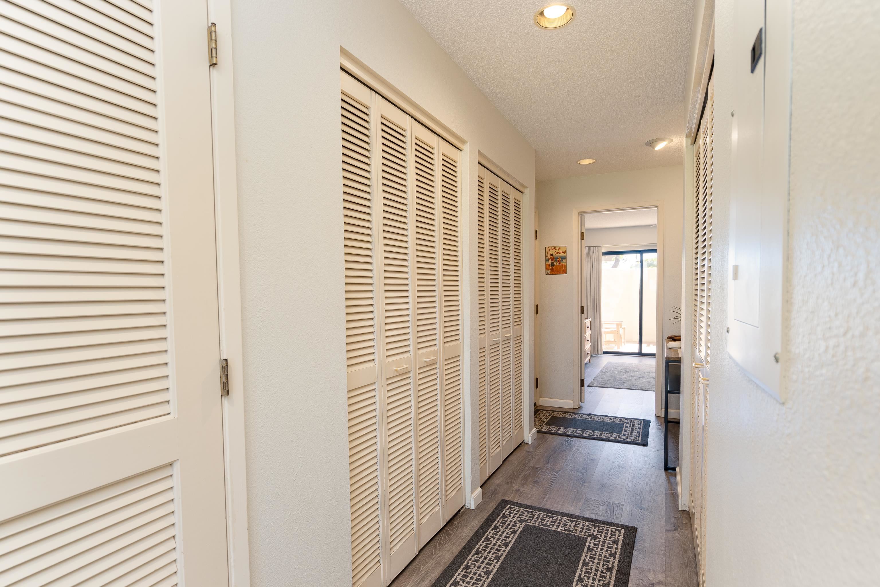 2777 South Kihei Road, Unit G101 Kihei, HI 96753 - Photo 15 of 32 a view of a room with windows and closet