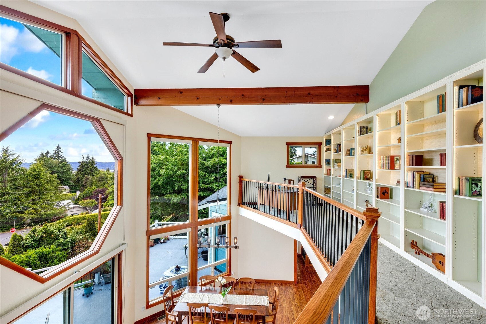 10320 Kay Way Mukilteo, WA 98275 - Photo 16 of 40