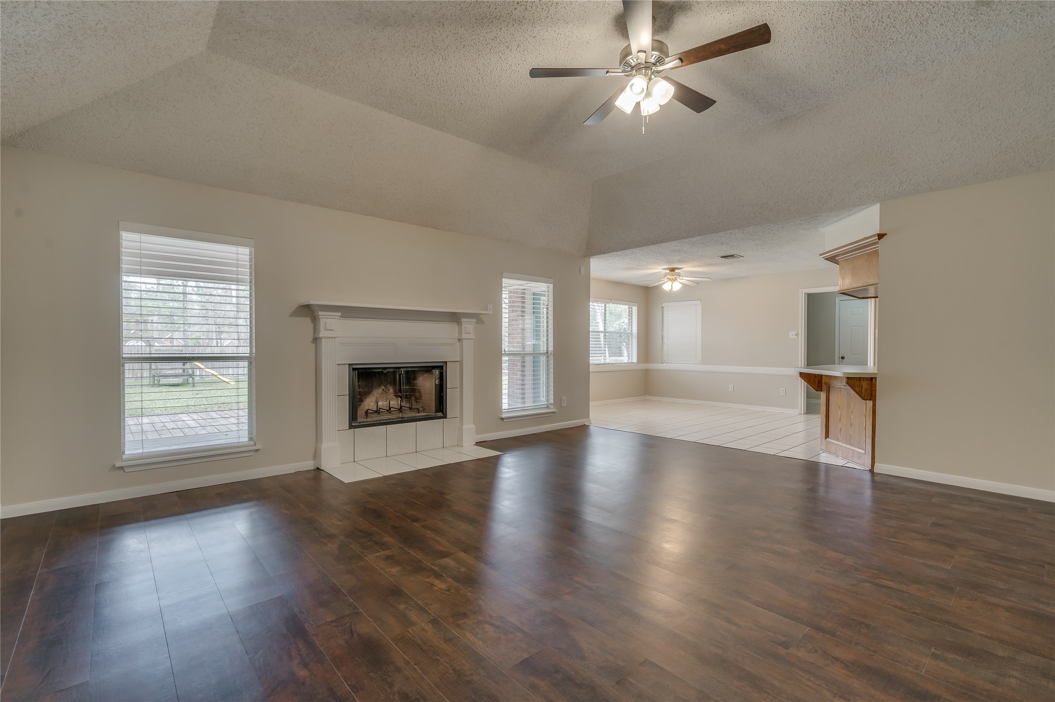 2460 Pebblebrook Circle Conroe, TX 77384 - Photo 8 of 27