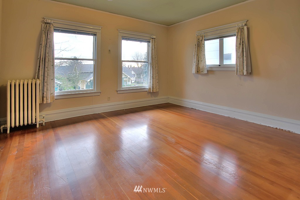 806 North 48th Street Seattle, WA 98103 - Photo 14 of 19 Gallery Image 14