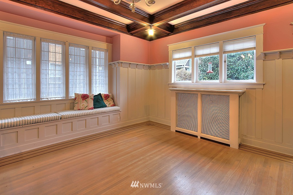 806 North 48th Street Seattle, WA 98103 - Photo 8 of 19 Gallery Image 8