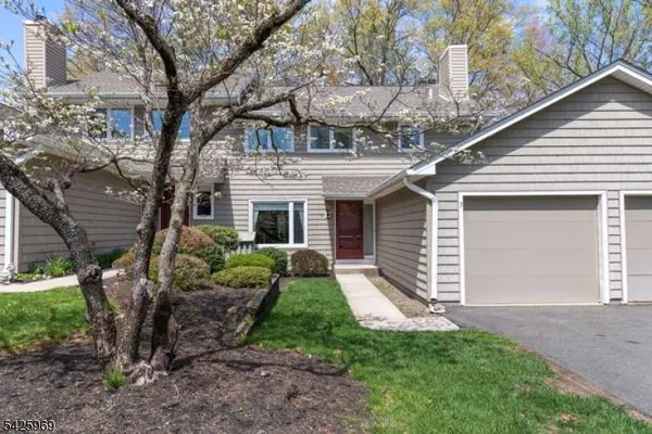 $650,000 | 3 MacMillan Court, Mahwah, NJ 07430