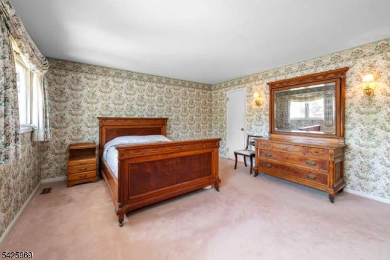 3 MacMillan Court Mahwah, NJ 07430 - Photo 18 of 48