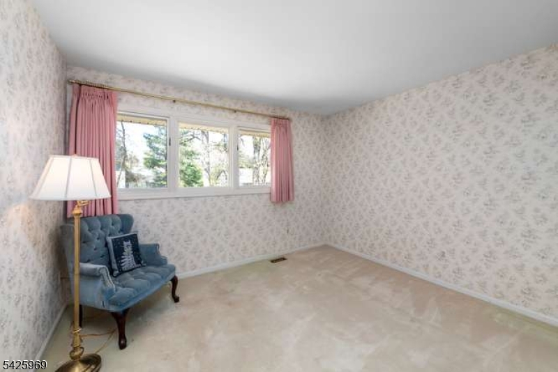 3 MacMillan Court Mahwah, NJ 07430 - Photo 21 of 48