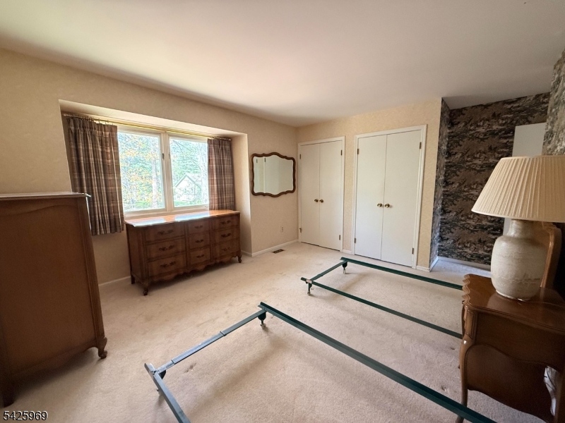 3 MacMillan Court Mahwah, NJ 07430 - Photo 27 of 48