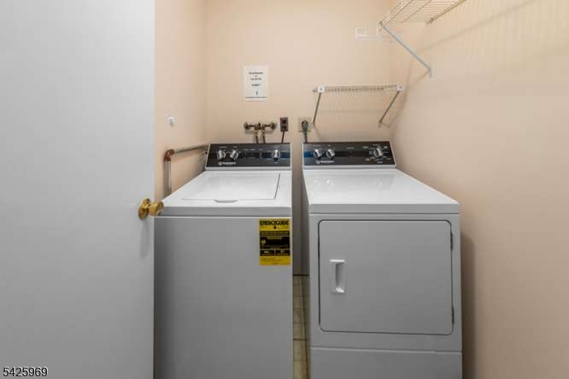 3 MacMillan Court Mahwah, NJ 07430 - Photo 30 of 48