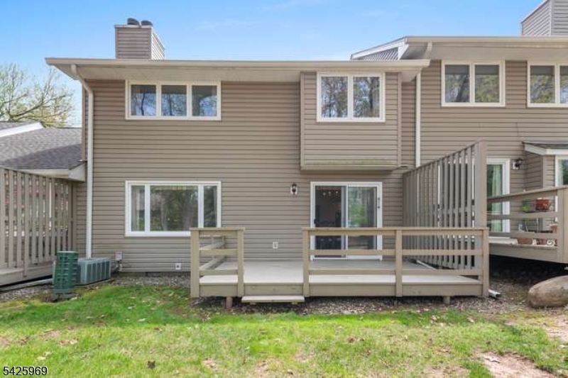 3 MacMillan Court Mahwah, NJ 07430 - Photo 36 of 48