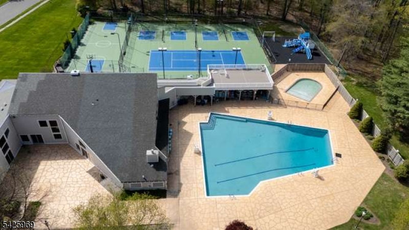 3 MacMillan Court Mahwah, NJ 07430 - Photo 45 of 48