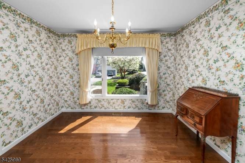 3 MacMillan Court Mahwah, NJ 07430 - Photo 5 of 48