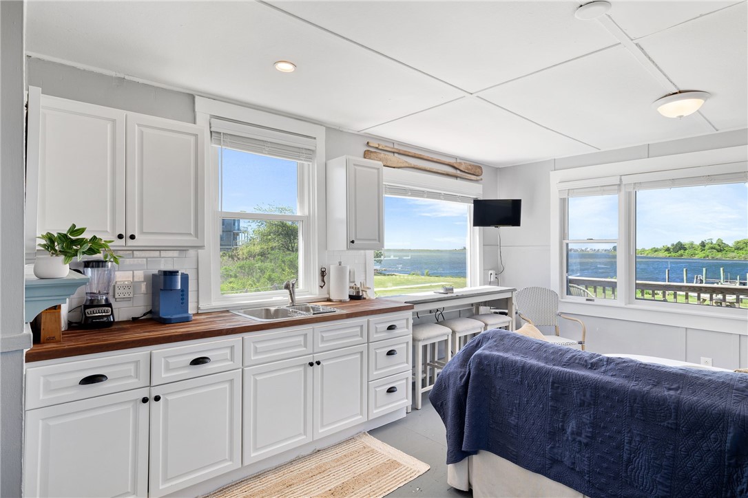 60 Chappell Road South Kingstown, RI 02879 - Photo 8 of 41