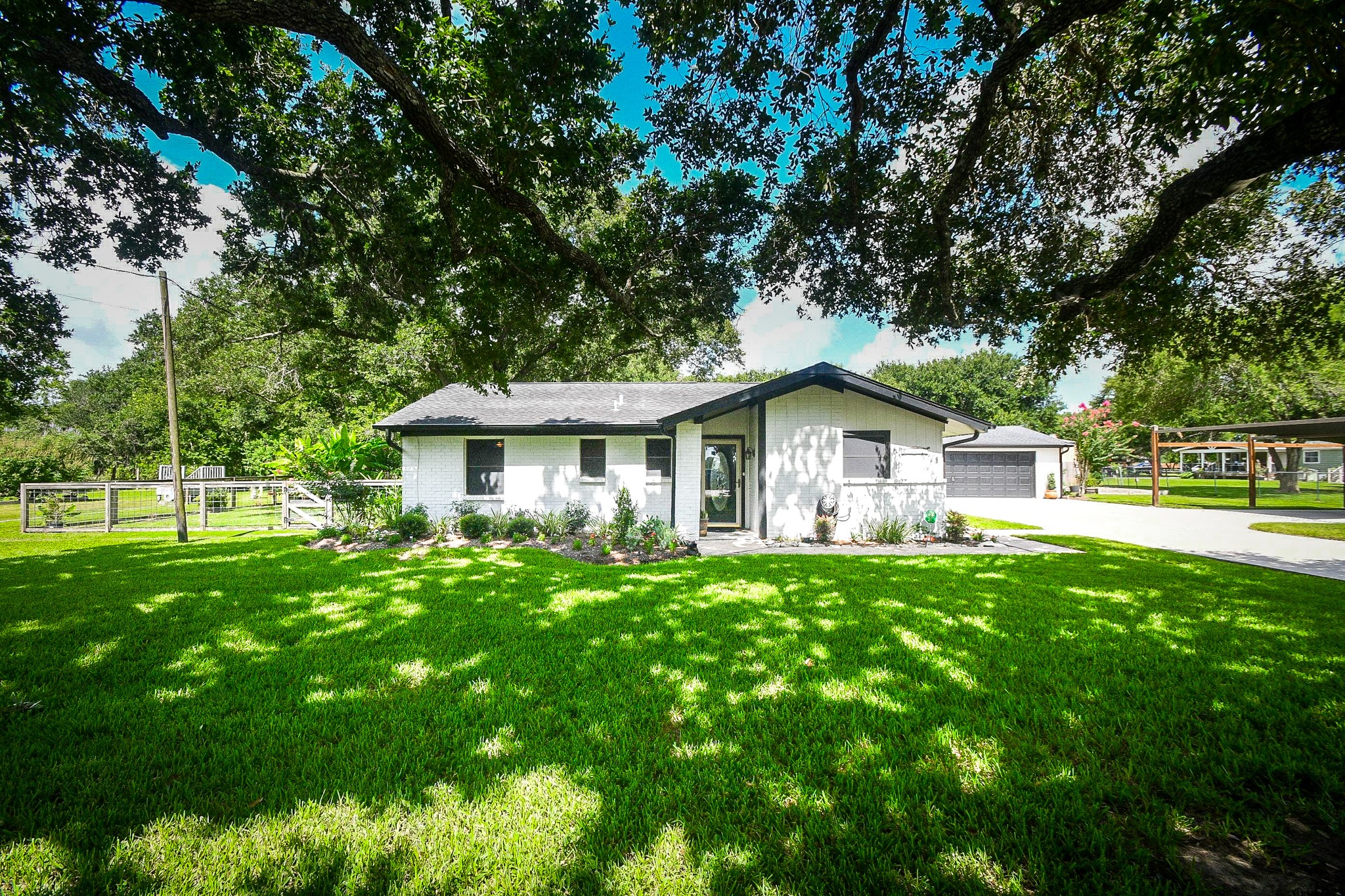 16902 Berry Road Pearland, TX 77584 - Photo 1 of 30