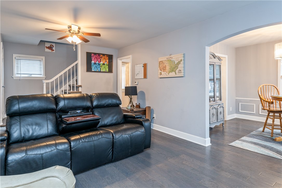 750 Hinchey Road Gates, NY 14624 - Photo 8 of 24 living room