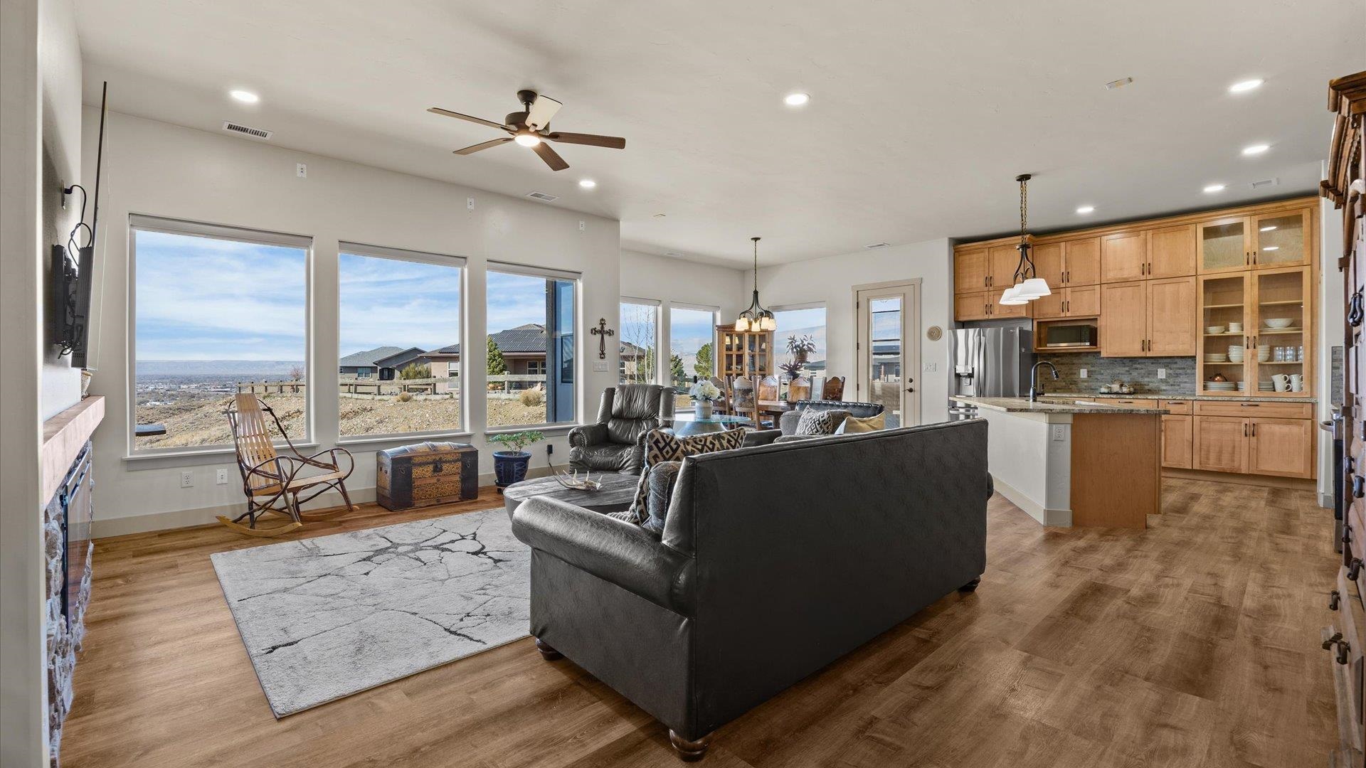 183 Gunnison Ridge Court Grand Junction, CO 81503 - Photo 9 of 28
