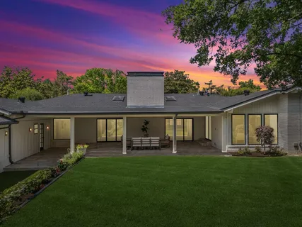 $1,400,000 | 7424 Stonecrest Drive, Dallas, TX 75254