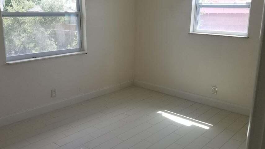 640 West 34th Street Riviera Beach, FL 33404 - Photo 5 of 13 Bedroom1