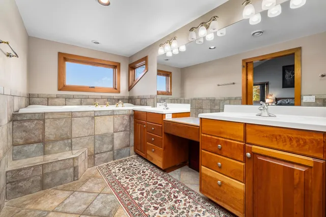 $1,800,000 | 20 Bonardi Drive, Enfield, NH 03748