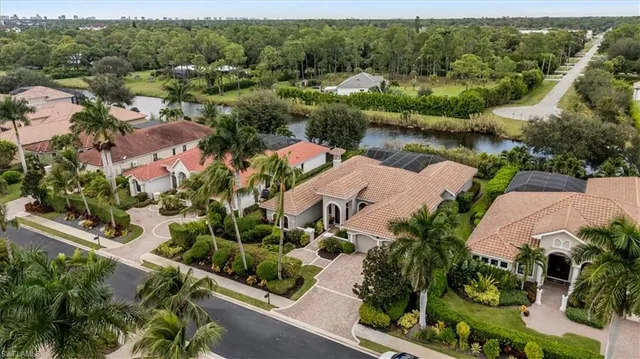 $1,695,000 | 1007 Tivoli Drive, Naples, FL 34104
