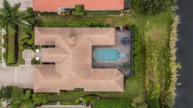 $1,695,000 | 1007 Tivoli Drive, Naples, FL 34104