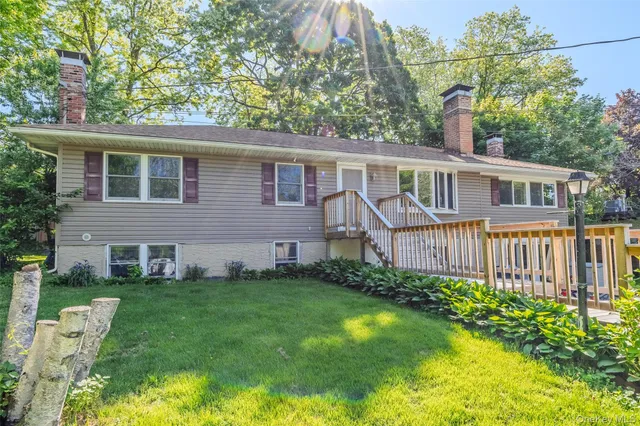 $725,000 | 218 Cliff Road West, Wading River, NY 11792