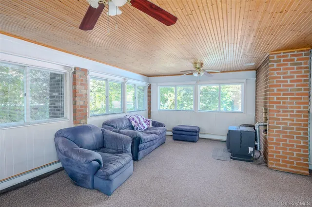 $750,000 | 218 Cliff Road West, Wading River, NY 11792