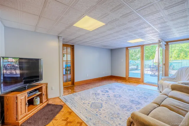 $725,000 | 218 Cliff Road West, Wading River, NY 11792