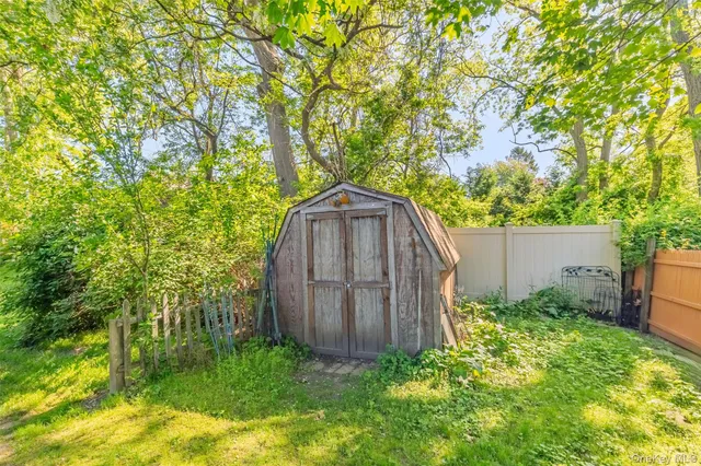 $750,000 | 218 Cliff Road West, Wading River, NY 11792