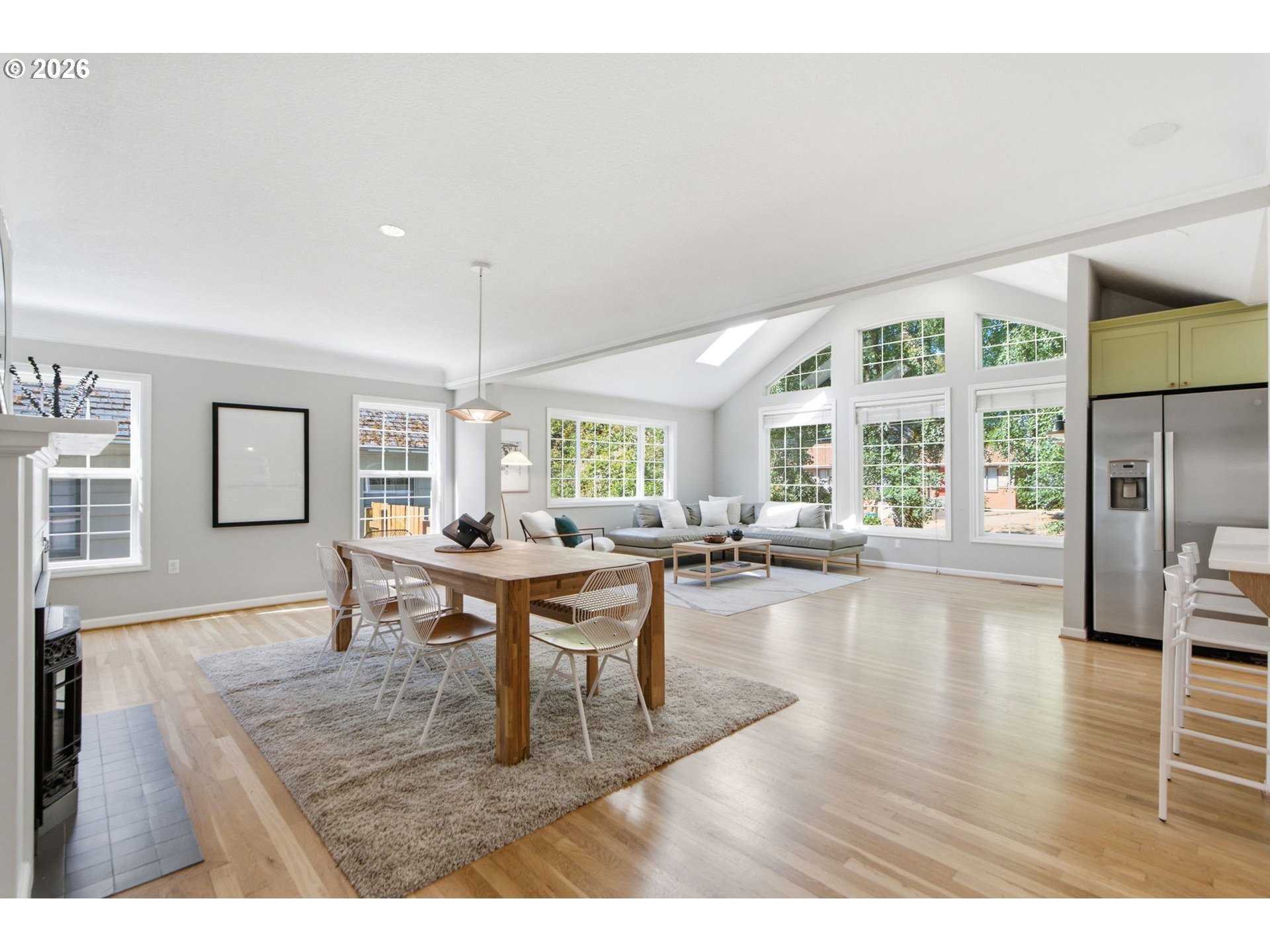 7636 Southwest Capitol Hill Road Portland, OR 97219 - Photo 14 of 48