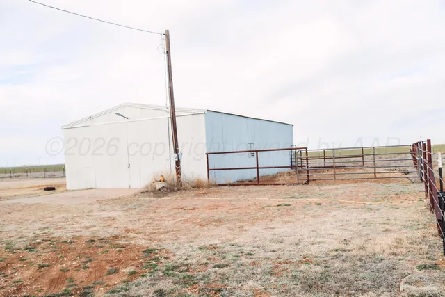 $250,000 | 1020 Highway 207, Floydada, TX 79235